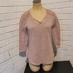 Women's Bobbie Brooks Mauve Lace V-Neck Top Size Medium